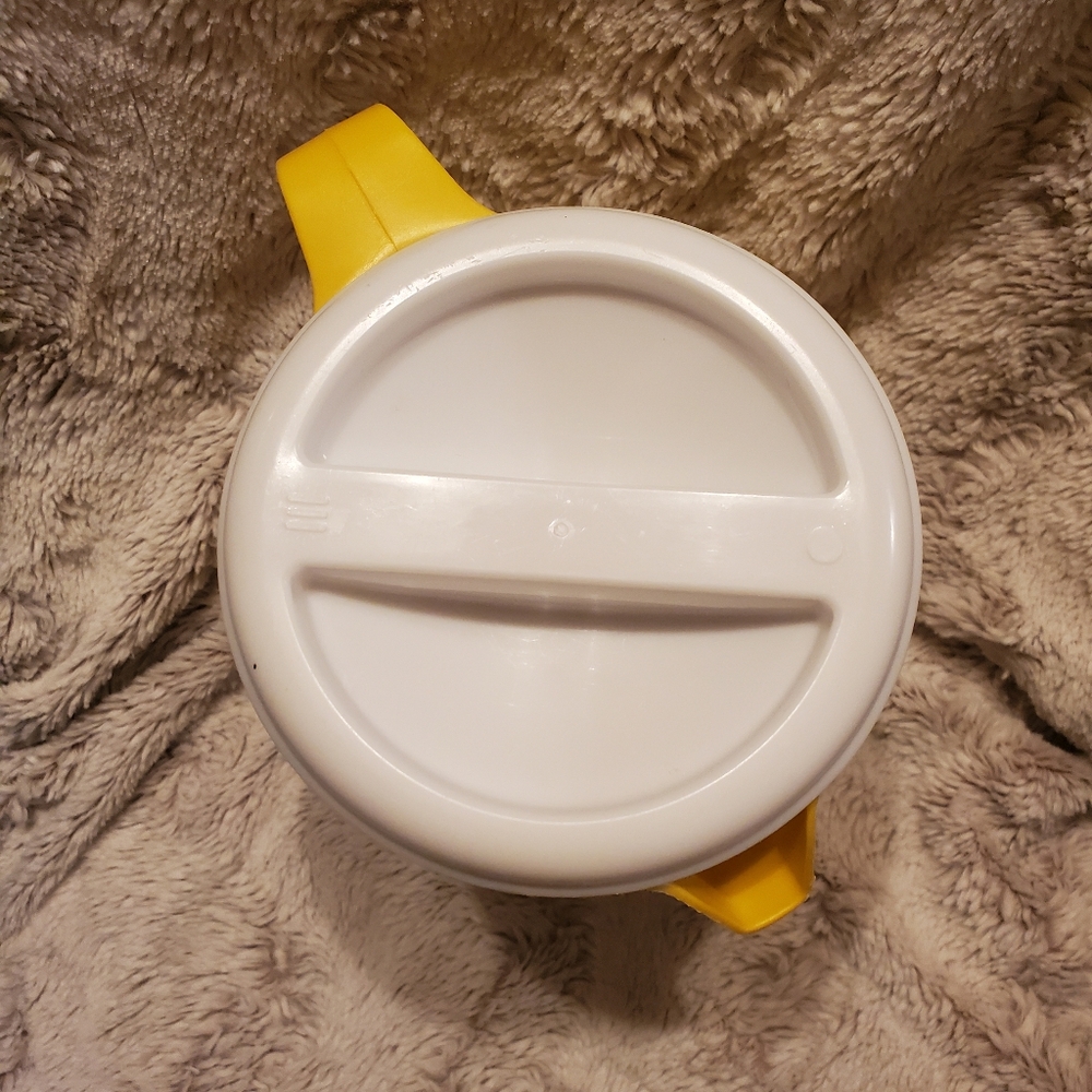 70s Vintage Rubbermaid 2440 Classic 2 1/4 Quart Harvest Gold Pitcher w/White Lid - Picture 4 of 7